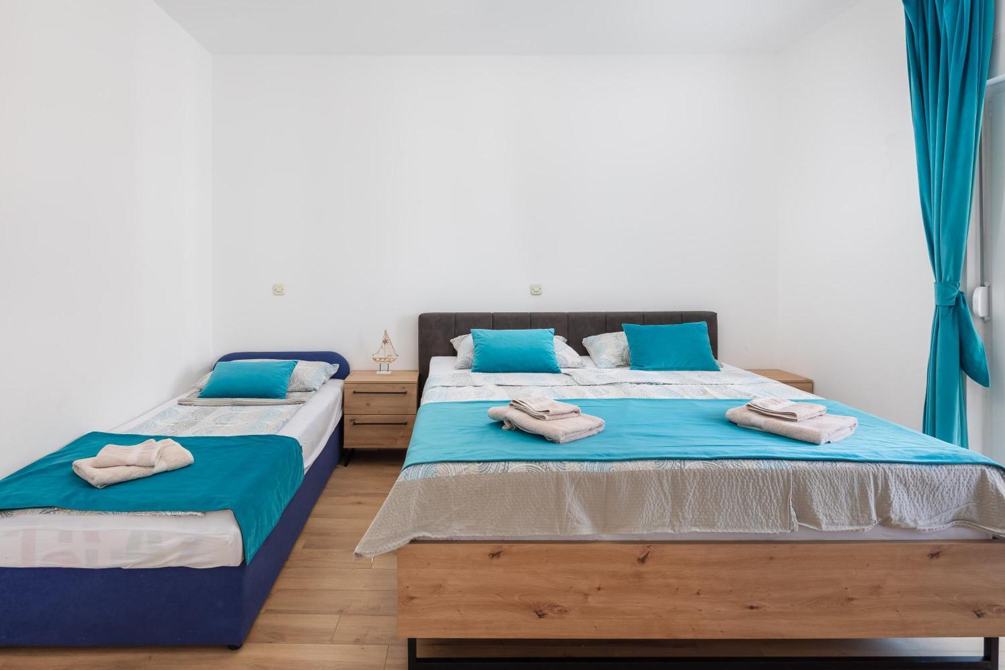 Apartments Near Central Beach With Free Parking Makarska Camera foto