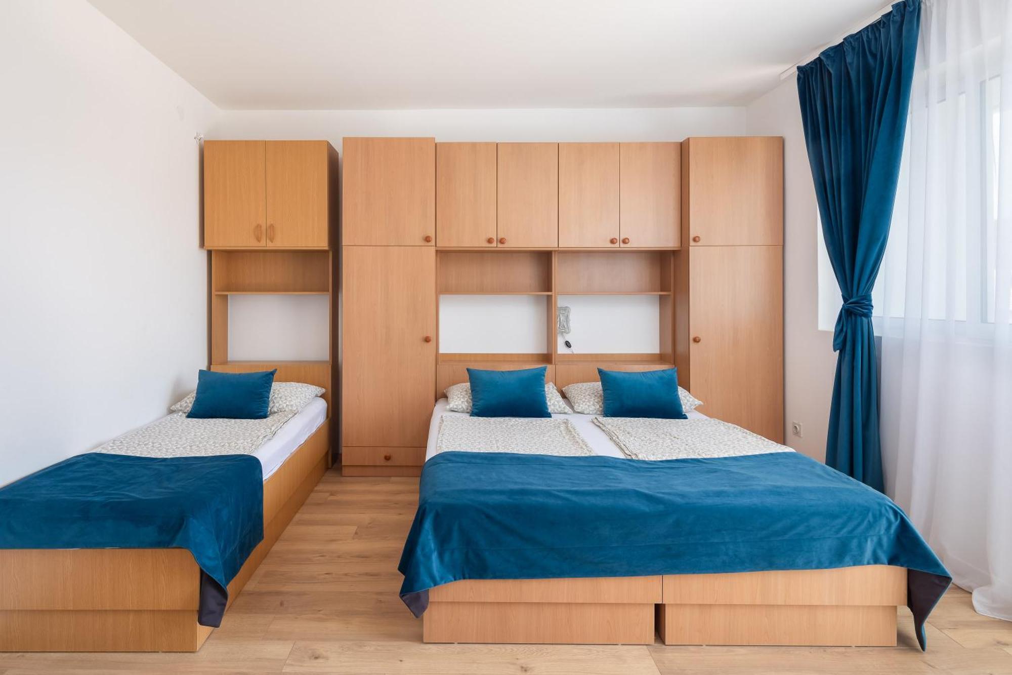 Apartments Near Central Beach With Free Parking Makarska Camera foto