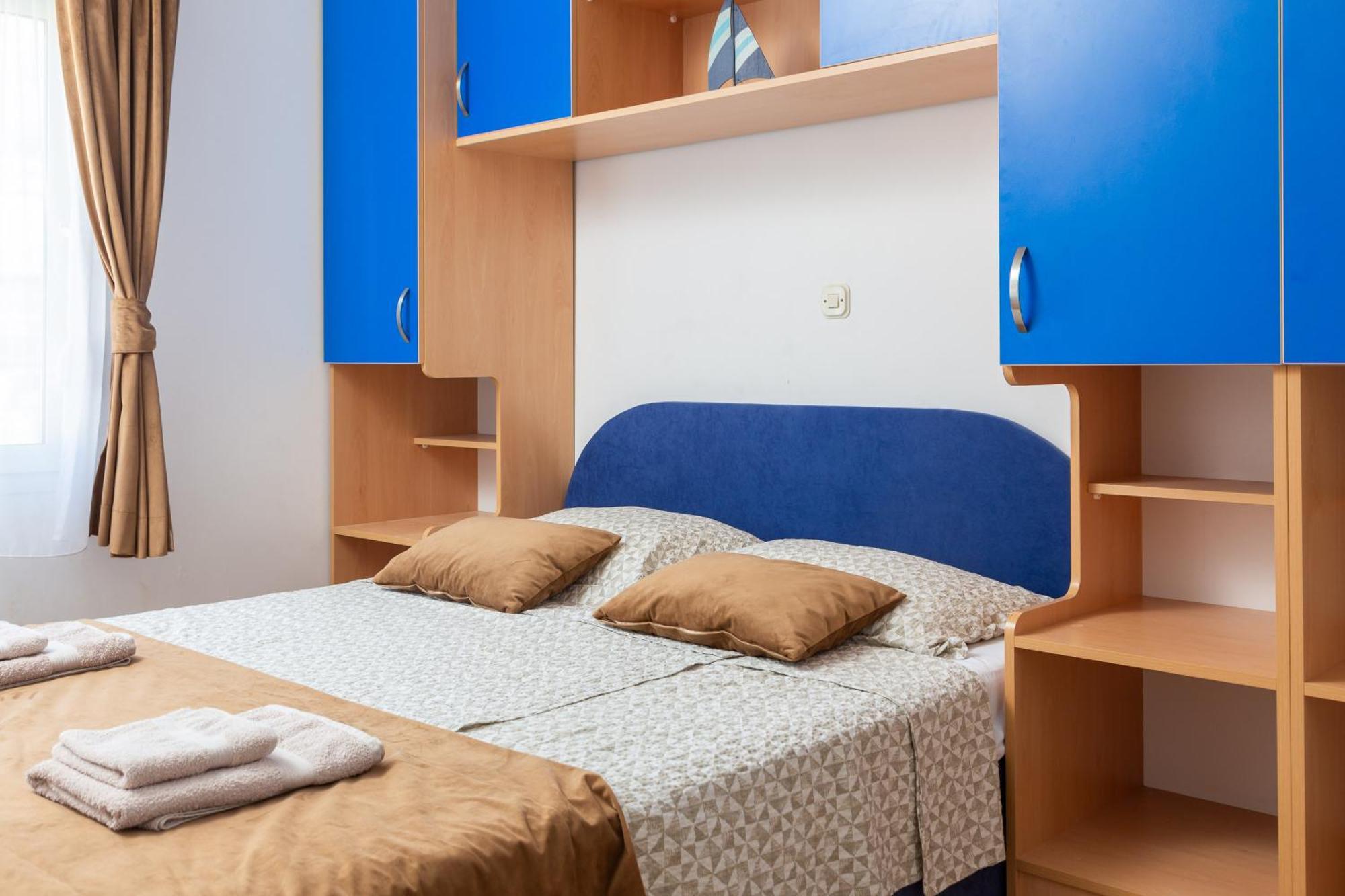 Apartments Near Central Beach With Free Parking Makarska Camera foto