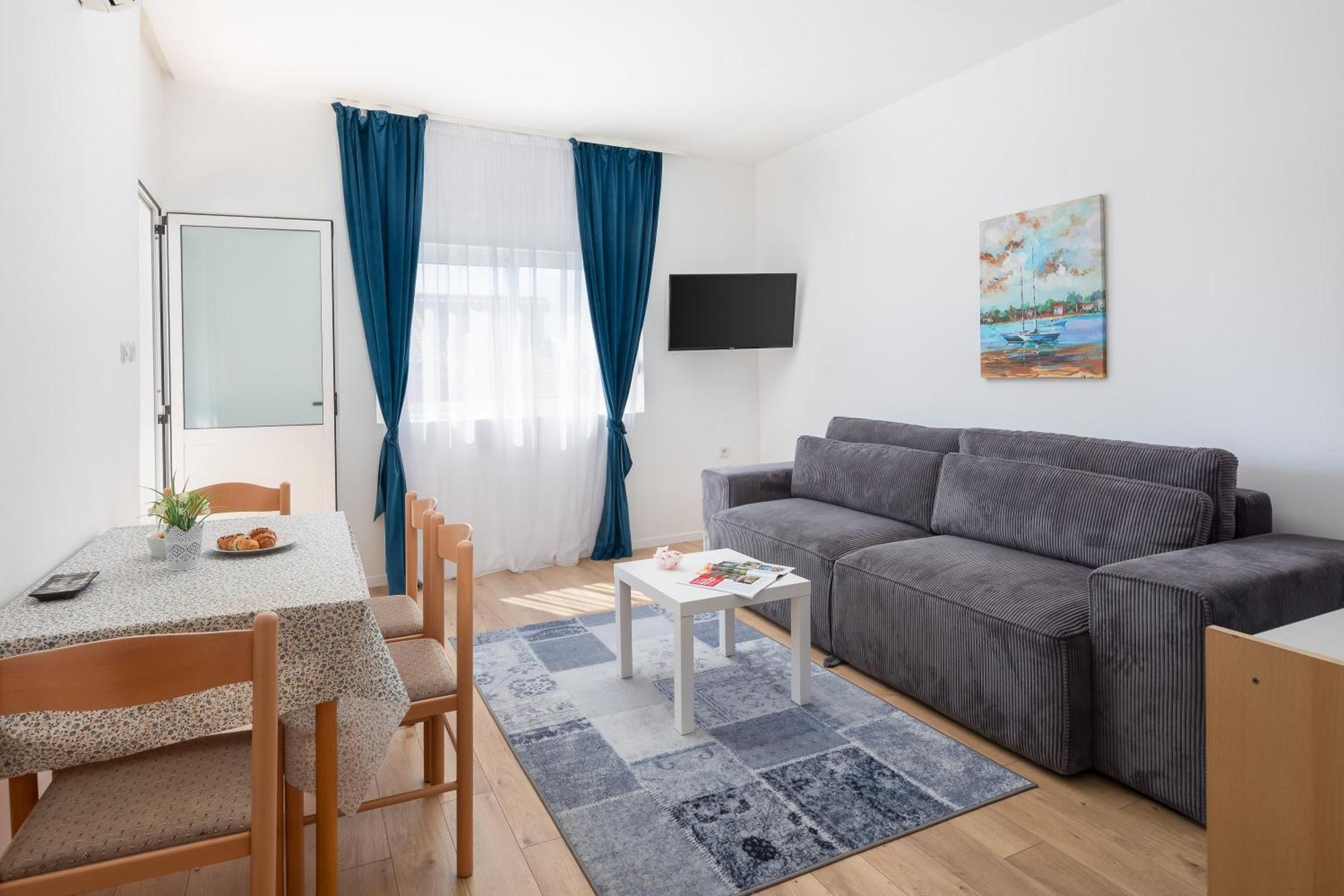 Apartments Near Central Beach With Free Parking Makarska Camera foto