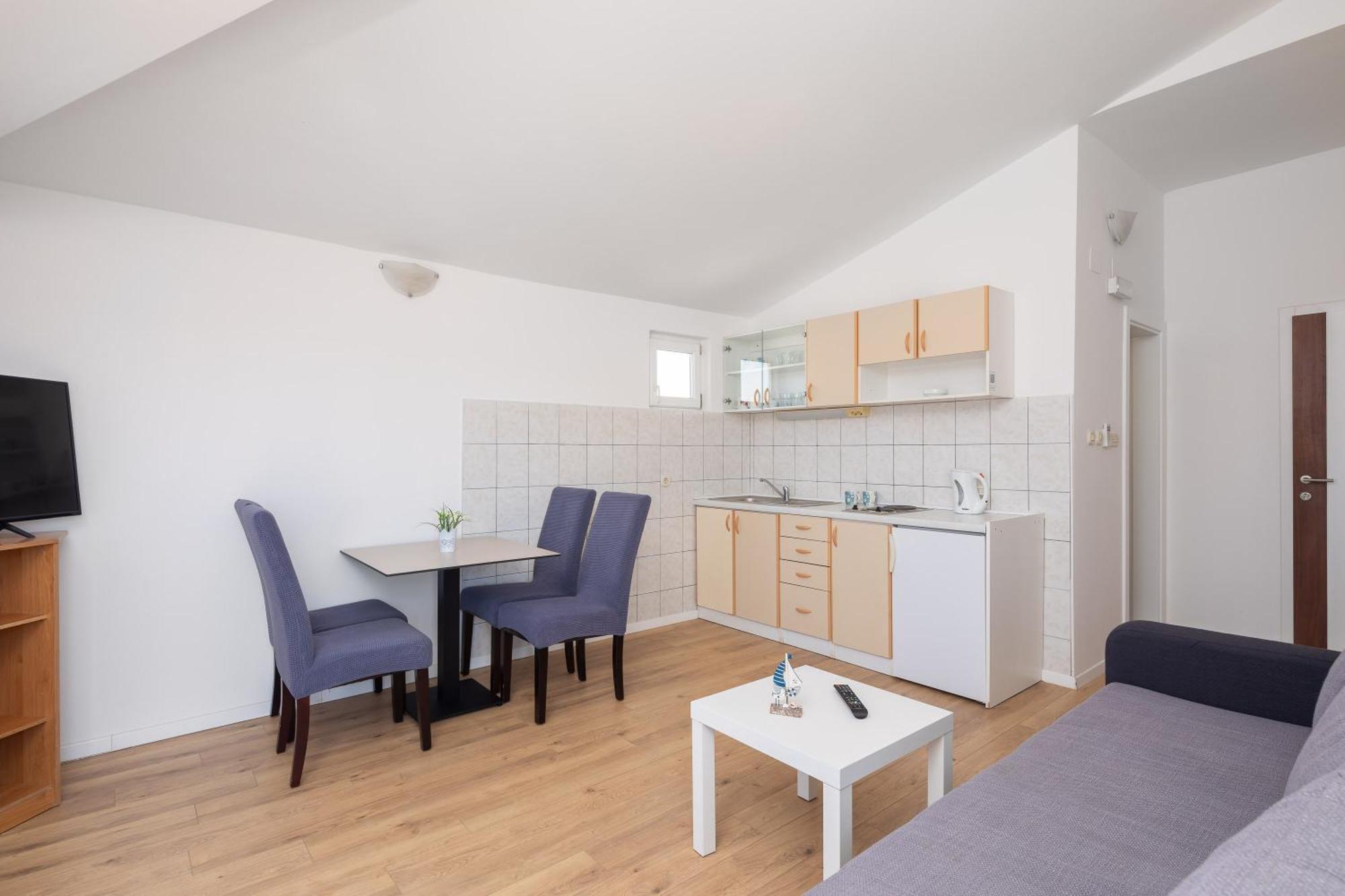 Apartments Near Central Beach With Free Parking Makarska Camera foto
